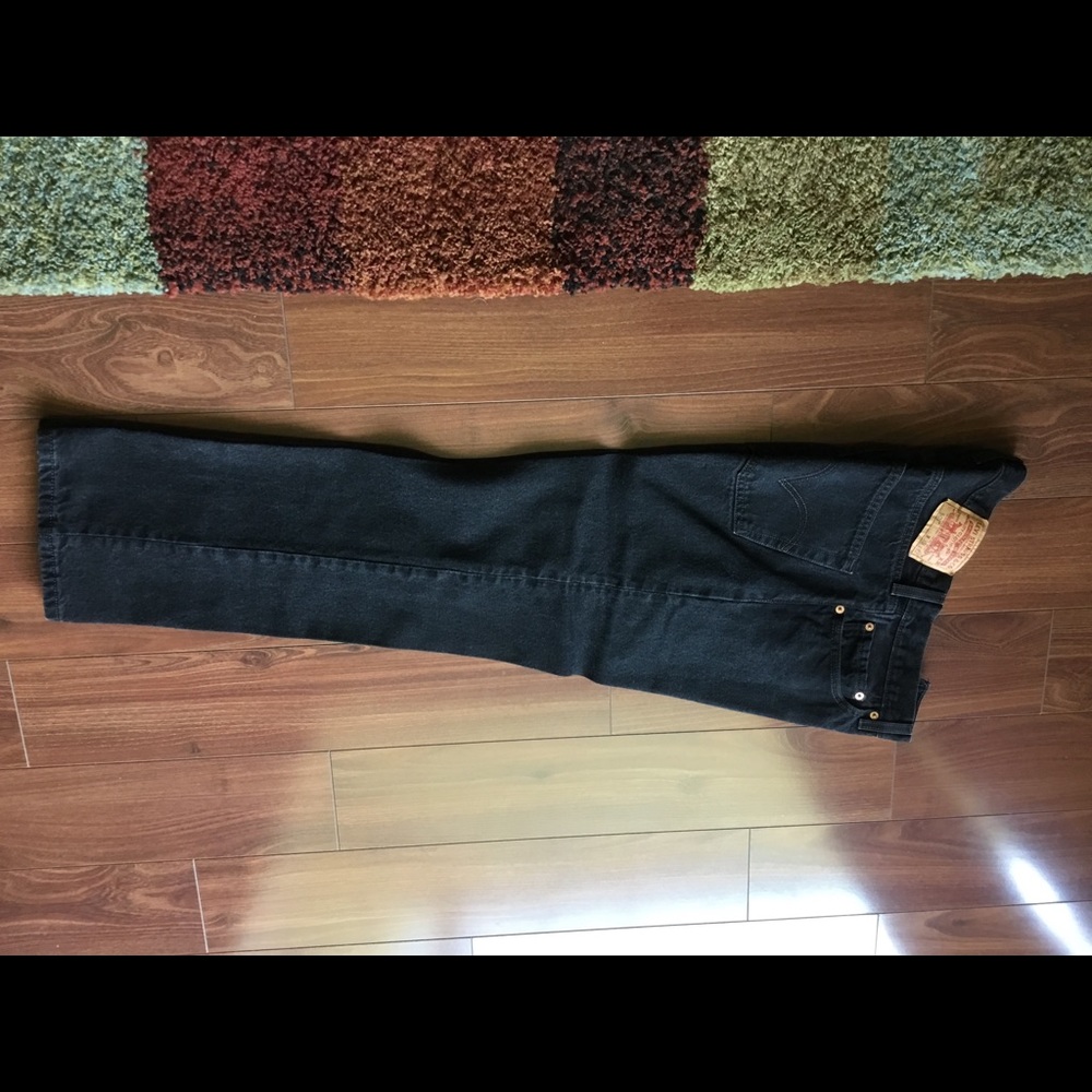 Levi’s 501 Black Button Fly ST8 Leg Jeans WW33 L32